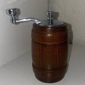 Vintage Olde Thompson Dark Brown Wood Pepper Mill Monterey California